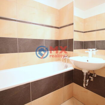 Pronájem, byt 1+kk, 51 m2, Praha 9 - Vysočany, ul. Skloněná