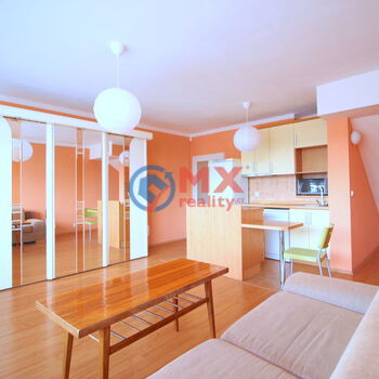 Pronájem, byt 1+kk, 51 m2, Praha 9 - Vysočany, ul. Skloněná