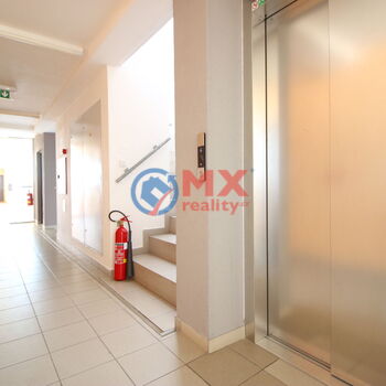 Pronájem, byt 1+kk, 51 m2, Praha 9 - Vysočany, ul. Skloněná