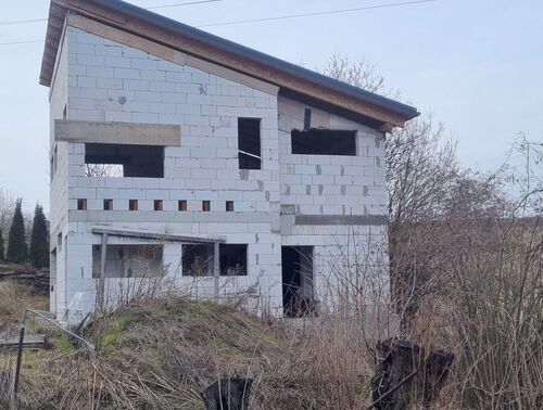 Prodej, dům se zahradou, Tuchoměřice