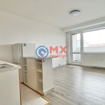 Prodej, byt 1+kk, 28 m2, Praha 8, ul. Kyselova