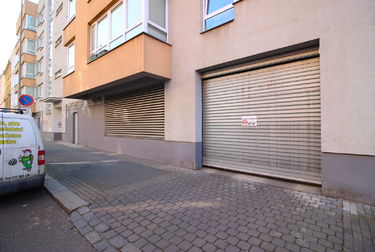 Pronájem, garážové stání, Praha 9 - Libeň, ul. Kurta Konráda